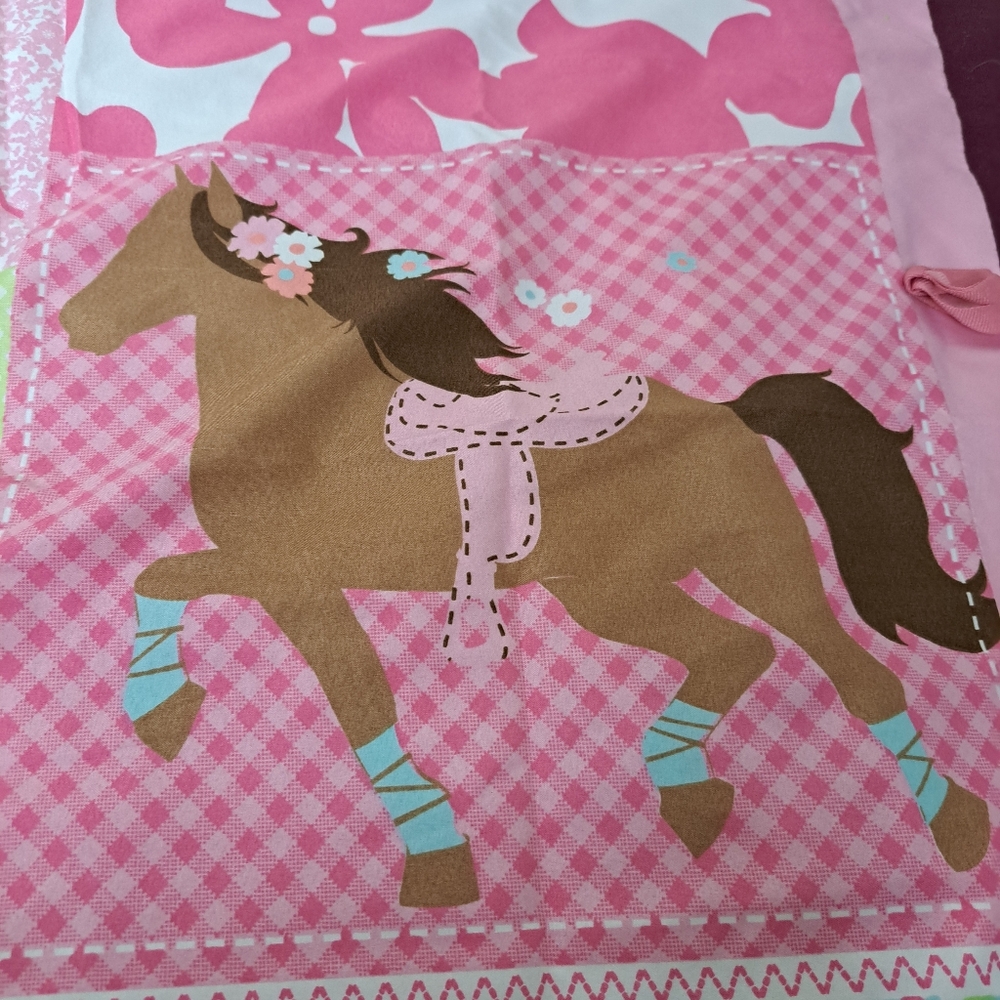 Riding Horse Standard size pillow sham. - Picture 2 of 5